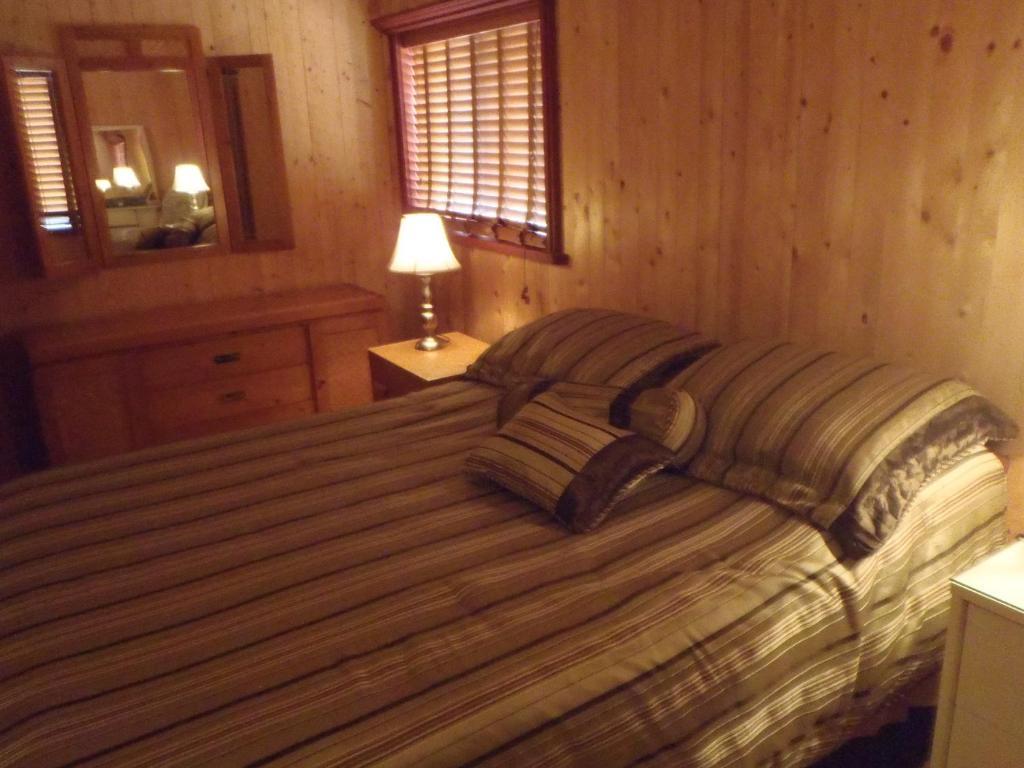 Gite La Maison Chez J.P. Bed And Breakfast Havre Aux Maisons Buitenkant foto
